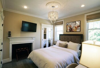 Superior Room, 1 Queen Bed, Non Smoking
