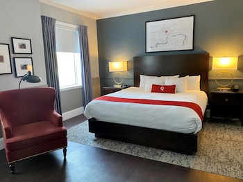 Room (Hotel Single King Bed)