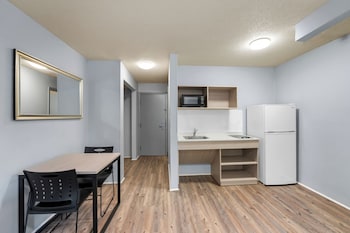 Room, 2 Queen Beds, Non Smoking (Efficiency)