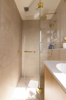 Suite, Harbour View