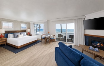 Suite, 1 King Bed with Sofa bed (Boardwalk King Suite)