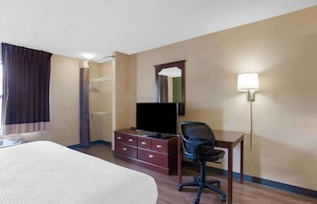Room, 1 Queen Bed, Non Smoking, Kitchen