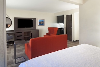 Deluxe Room, 1 King Bed, Non Smoking