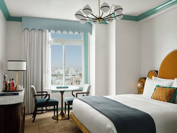Room, 1 King Bed, City View