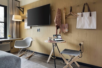Room, 1 King Bed (extended)
