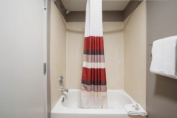 Standard Room, 1 King Bed (Smoke Free)