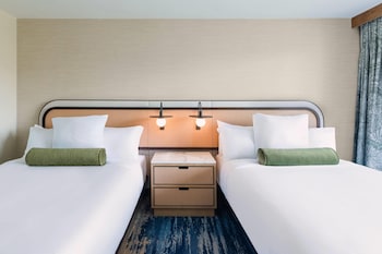 Room, 2 Queen Beds (Ocean)