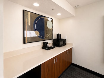 Suite, 1 King Bed with Sofa bed