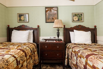 Standard Room, 1 Double Bed, Shared Bathroom
