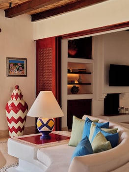 One Bedroom Oceanfront Villa
