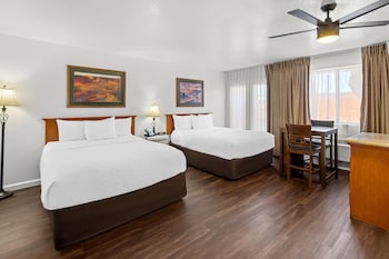 Room, 2 Queen Beds, Accessible, Non Smoking