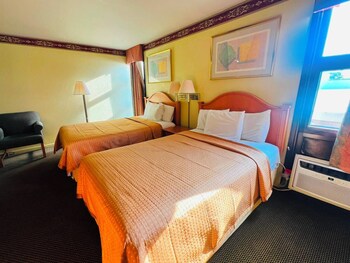 2 Queen Beds Non-Smoking