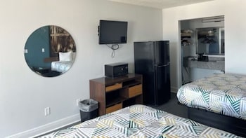 Standard Room, 2 Queen Beds, Non Smoking, Refrigerator & Microwave