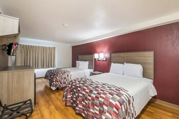 Standard Room, 2 Queen Beds, Smoking
