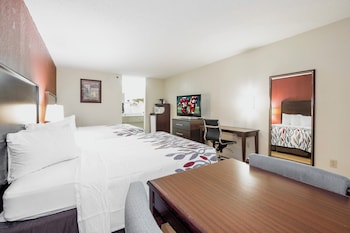 Standard Suite, 2 King Beds, Non Smoking