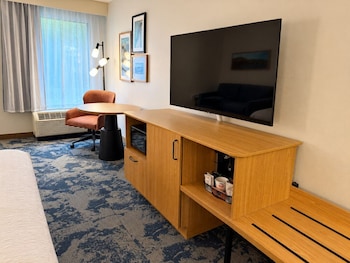 Room, 1 King Bed, Accessible, Non Smoking