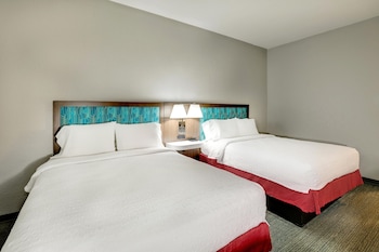 Room, 2 Queen Beds, Microwave