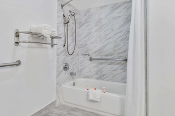 Room, 2 Queen Beds, Accessible