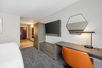 Standard Room, 1 King Bed