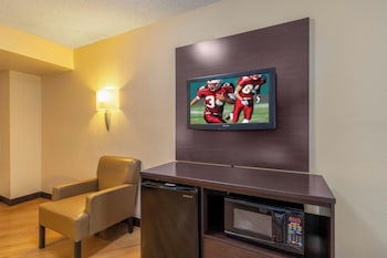 Deluxe Room, 2 Queen Beds (Smoke Free)
