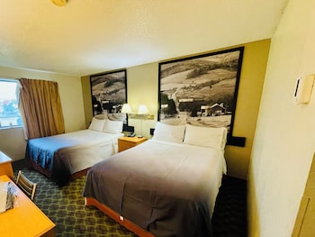 Standard Room, 2 Queen Beds