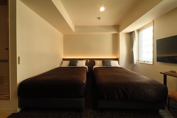 Standard Twin Room, Smoking