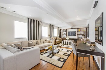Penthouse Suite, Four Bedrooms Apartment