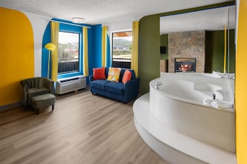 Suite, 2 Queen Beds, Non Smoking