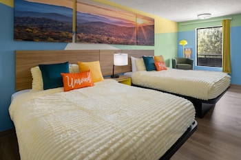 Suite, Multiple Beds, Non Smoking