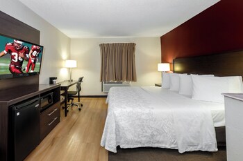 Superior Room, 1 King Bed, Accessible (Smoke Free)