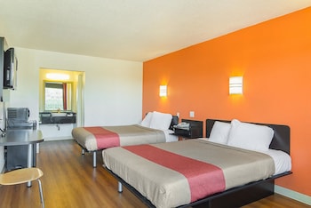Deluxe Room, 2 Queen Beds, Non Smoking, Refrigerator & Microwave