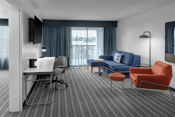 Suite, 1 Bedroom, Balcony