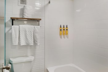 Standard Room, 1 King Bed, Non Smoking, Refrigerator & Microwave (with Single Sofabed;Larger Room)