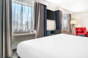 Studio Suite, 1 King Bed, Non Smoking