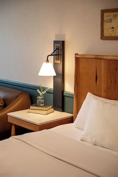 Studio Suite, 1 Queen Bed, Accessible