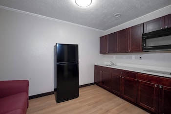 Suite, 1 King Bed, Non Smoking, Kitchen