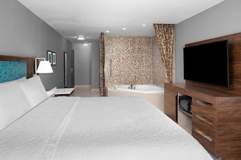Suite, Non Smoking, Jetted Tub