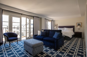 Courtyard King Suite, Balcony