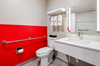 Room, 1 King Bed, Accessible, Non Smoking (Mobility Accessible)