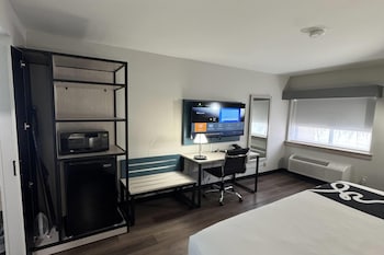 Room, 1 King Bed, Non Smoking