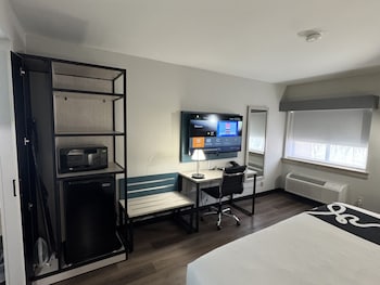 Room, 1 King Bed, Non Smoking