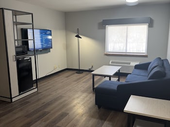 Deluxe Room, 1 King Bed, Non Smoking (Deluxe Executive Room)