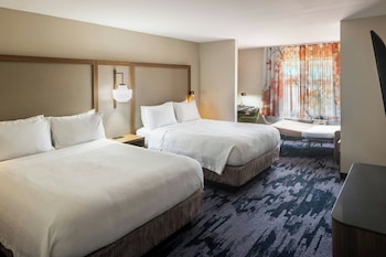 Suite, Multiple Beds