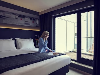 Privilege, Room, 1 Double Bed, Balcony
