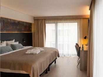 Privilege, Room, 1 Double Bed, Balcony