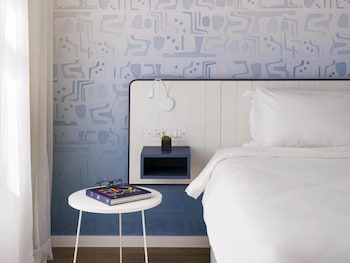 Superior Room (2 Small Double Beds)