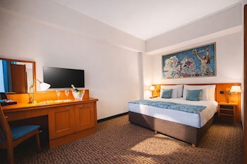 Suite, Tower