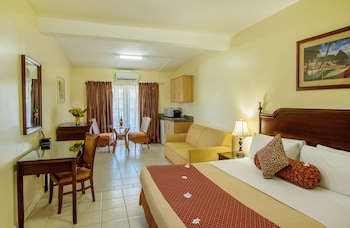 Jr. Executive Suite
