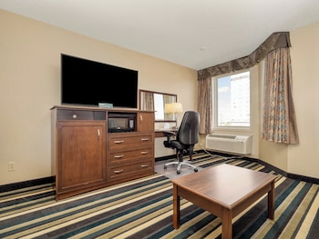 Standard Room, 1 Queen Bed with Sofa bed, City View