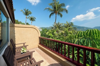 Deluxe, 2 Twin Beds, Garden View